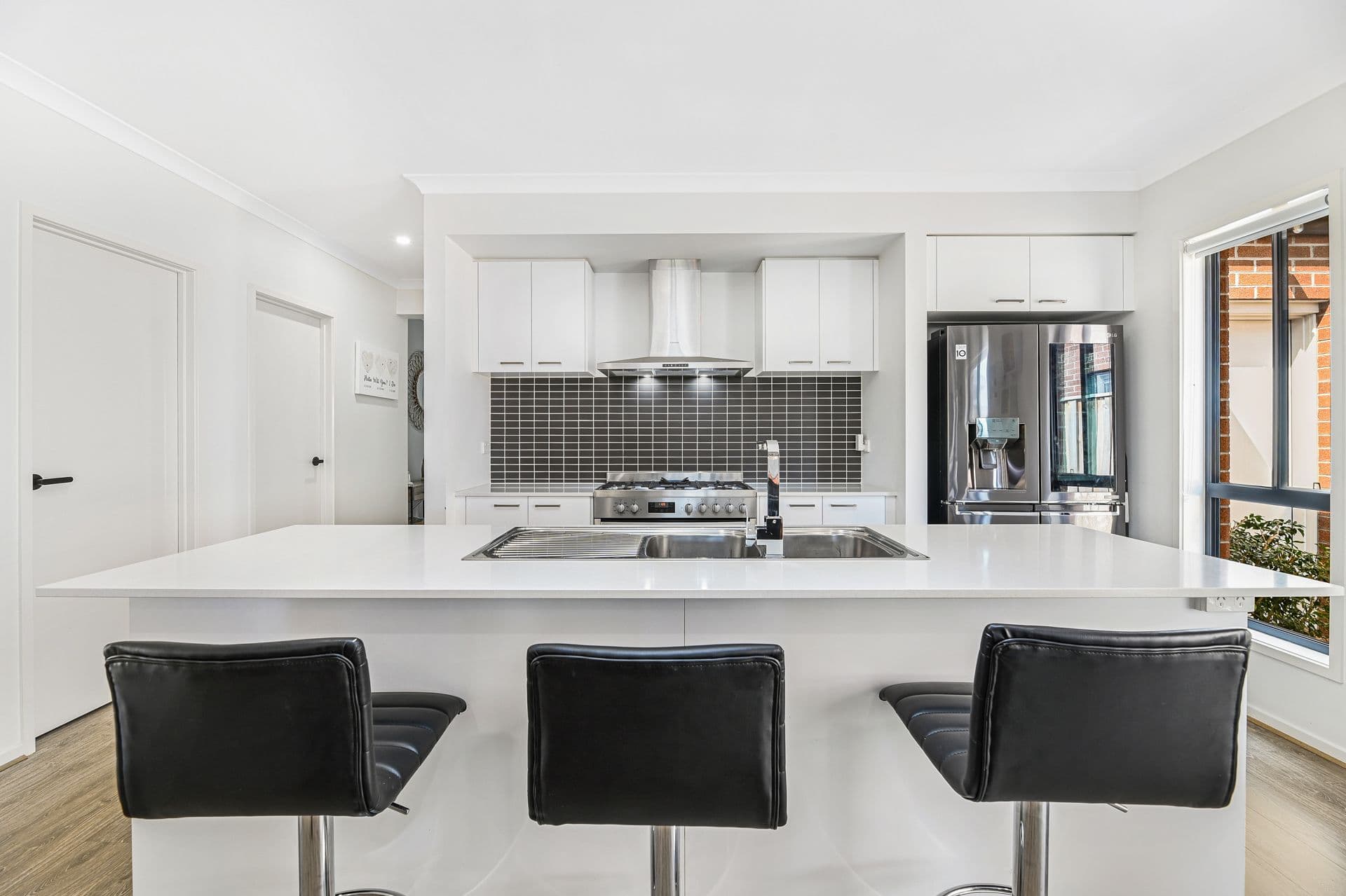6 Bellotto Street, Cranbourne North VIC 3977, Cranbourne North - Thumbnail 3