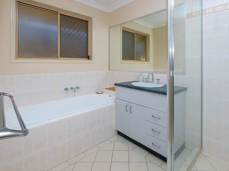 32 Esperance Crescent, Springfield Lakes QLD 4300, Springfield Lakes - Thumbnail 4