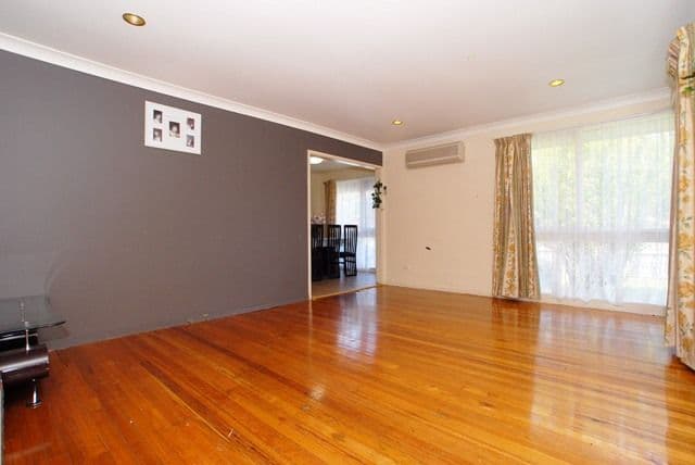 14 Vitis Avenue, NOBLE PARK VIC 3174, Noble Park - Thumbnail 2