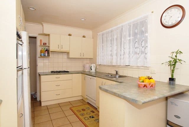 14 Vitis Avenue, NOBLE PARK VIC 3174, Noble Park - Thumbnail 3