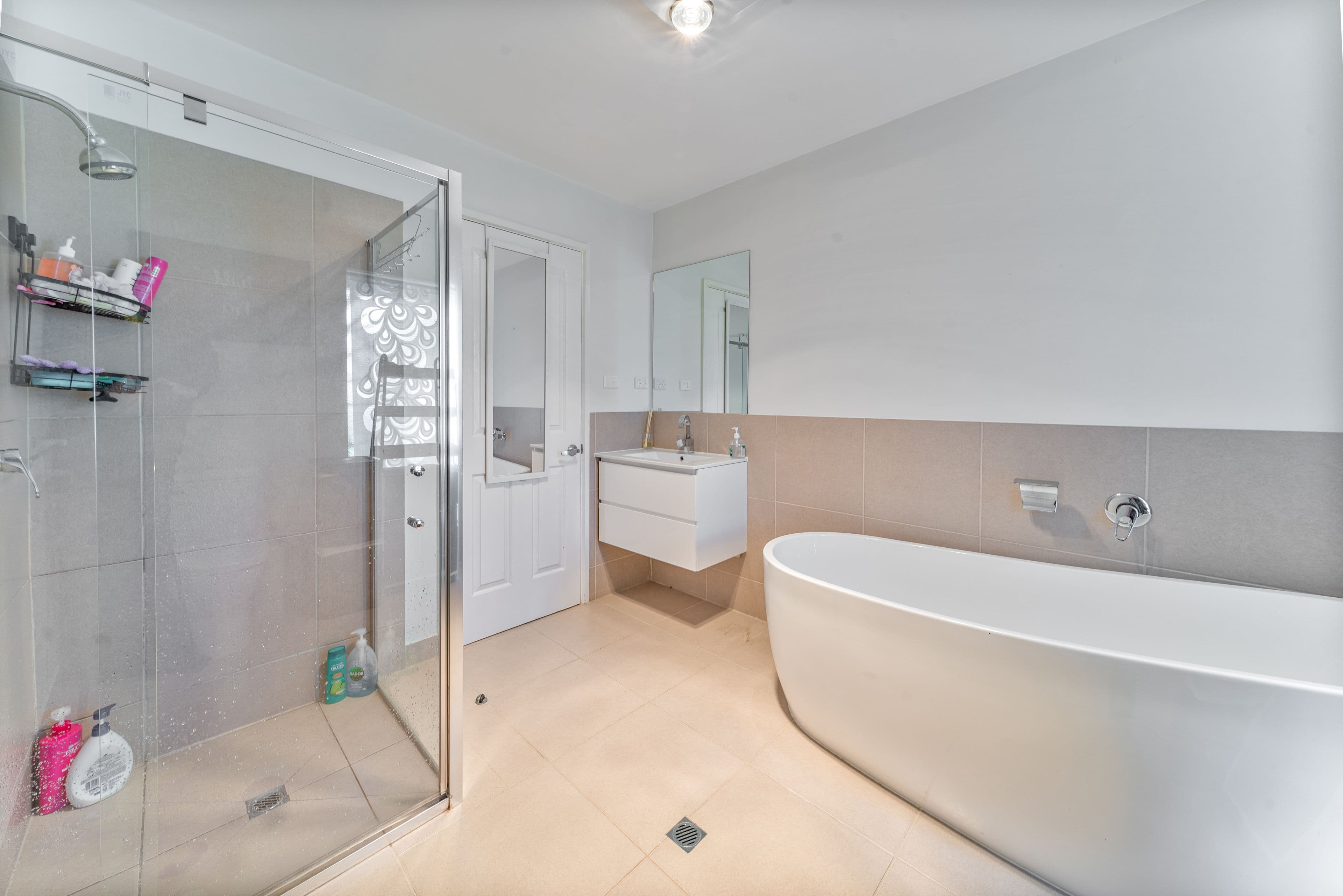 17 Mistletoe Street, Golden Square VIC 3555, Golden Square - Thumbnail 6