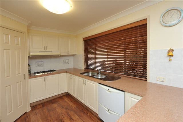 6 Glenmorgan Court, GLENVALE QLD 4350, Glenvale - Thumbnail 5