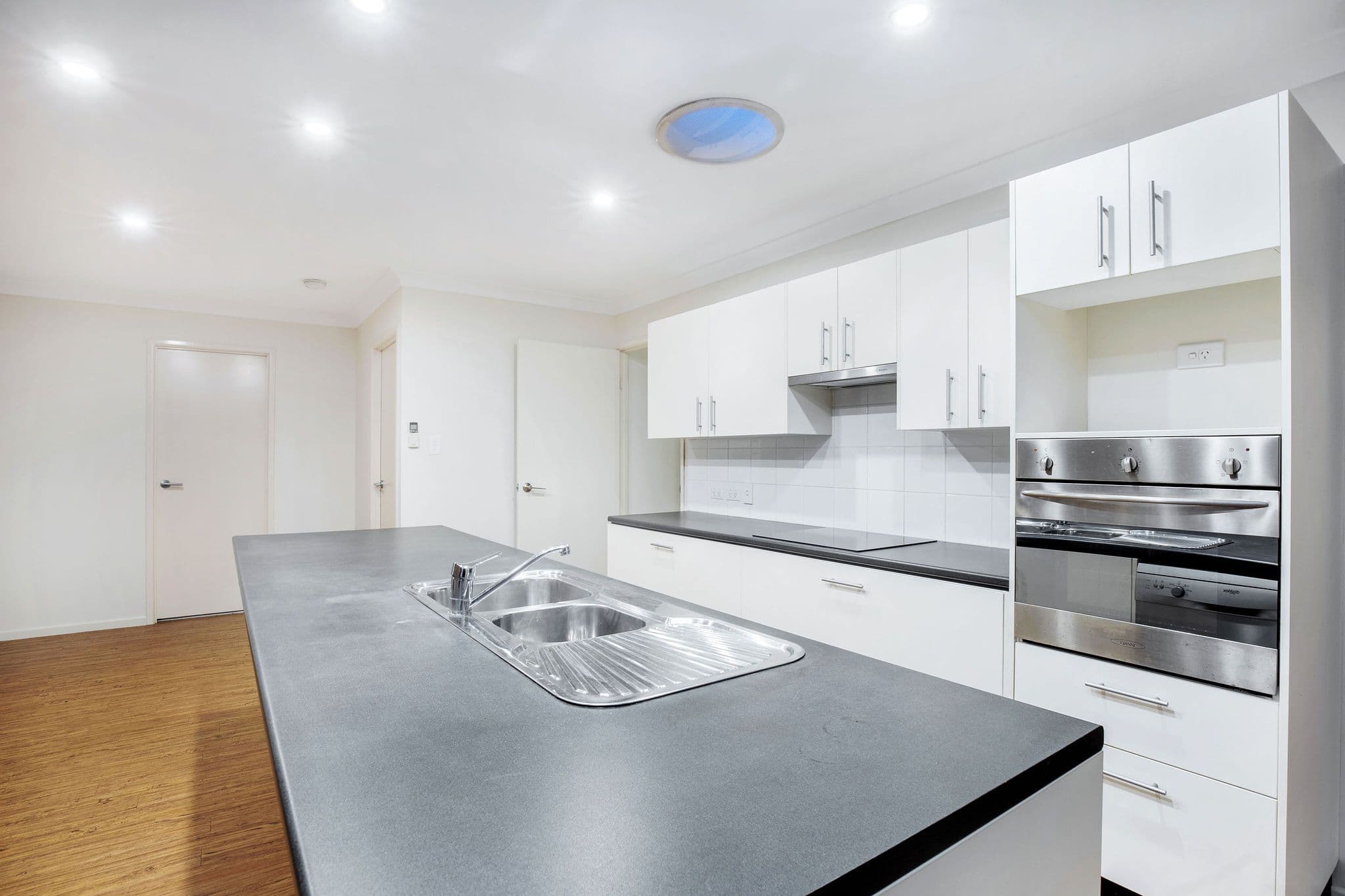 4 Kingsford Drive, Upper Coomera QLD 4209, Upper Coomera - Thumbnail 5