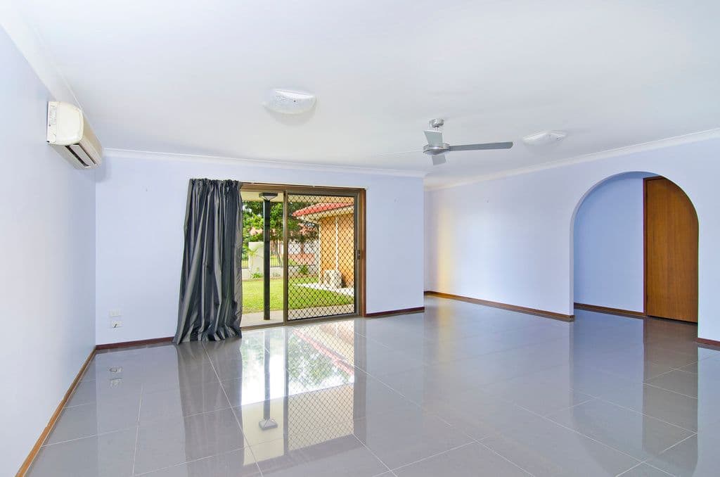 15 Colvillea Court, PALM BEACH QLD 4221, Palm Beach - Thumbnail 5