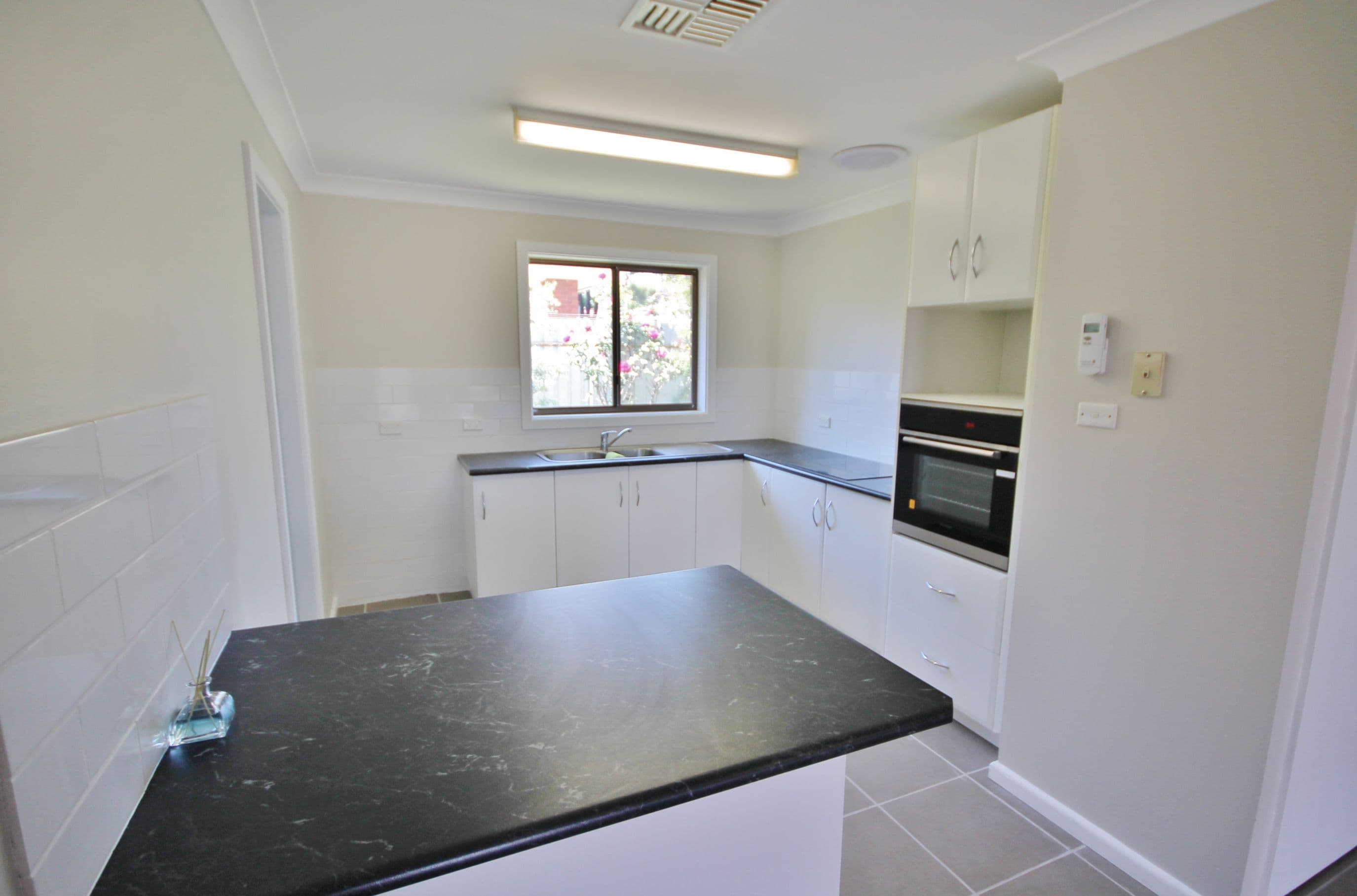 63 Blackett Avenue, Young - Thumbnail 2