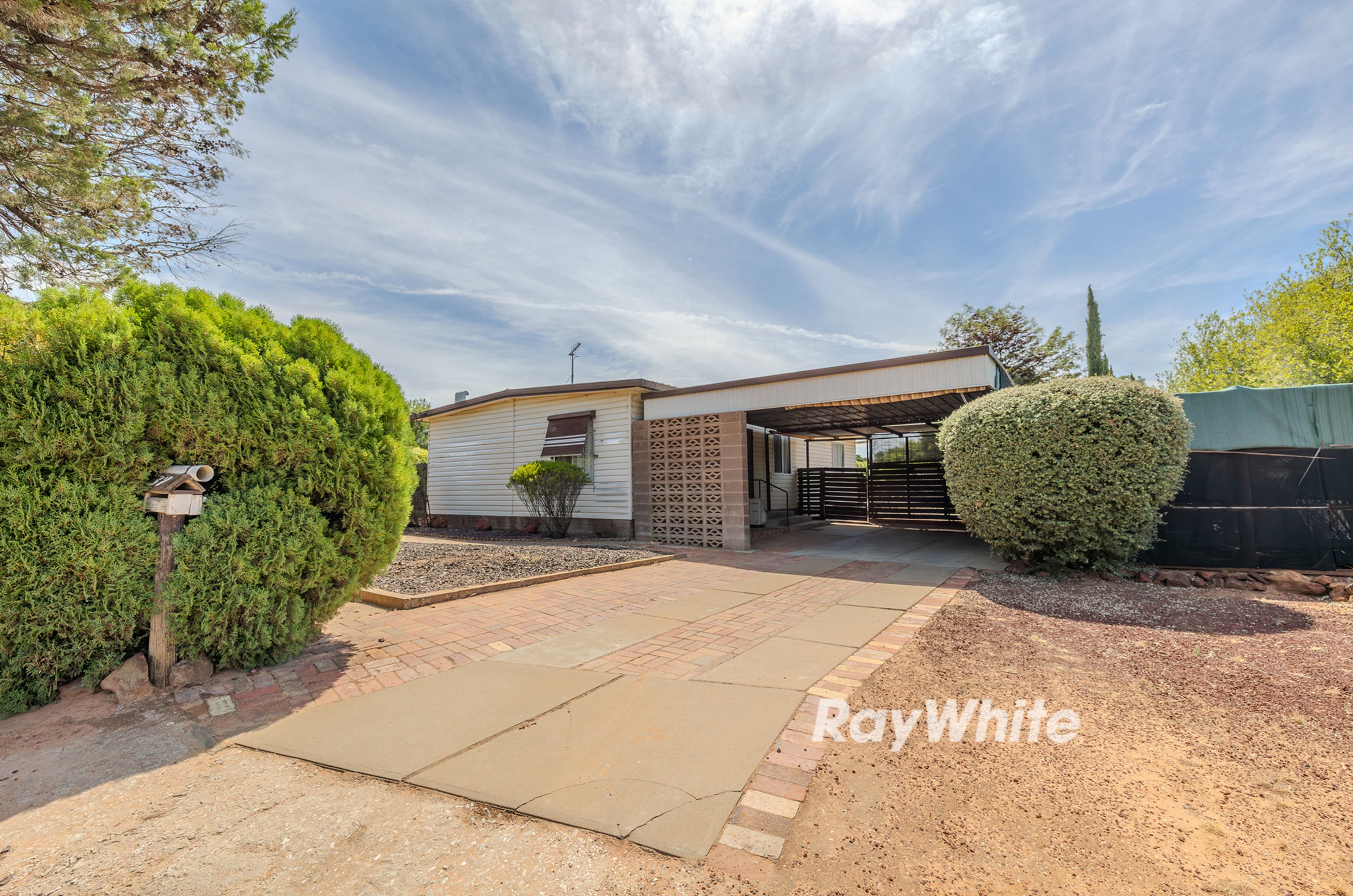 37 Johnson Street, Ouyen VIC 3490, Ouyen - Image 1