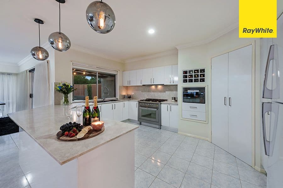 1 Angus Court, Roxburgh Park VIC 3064, Roxburgh Park - Thumbnail 4