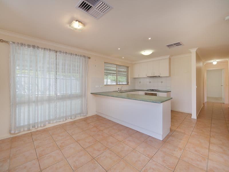 11 Manuka Court, THURGOONA NSW 2640, Thurgoona - Thumbnail 6