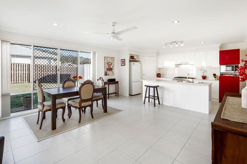 21 Forest Pines Boulevard, FOREST GLEN QLD 4556, Forest Glen - Thumbnail 6