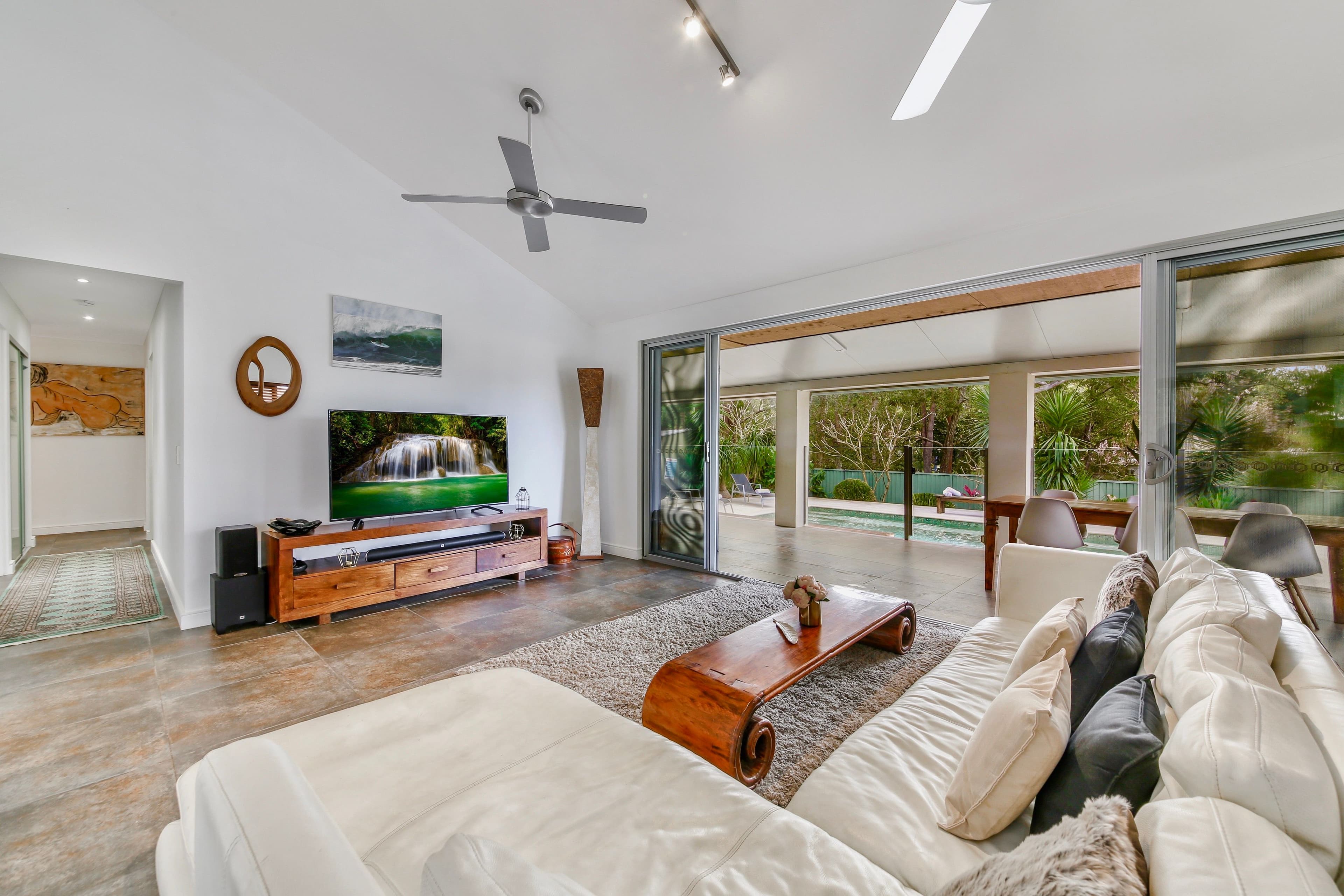 15 Beaumont Court, Currumbin Waters QLD 4223, Currumbin Waters - Thumbnail 2
