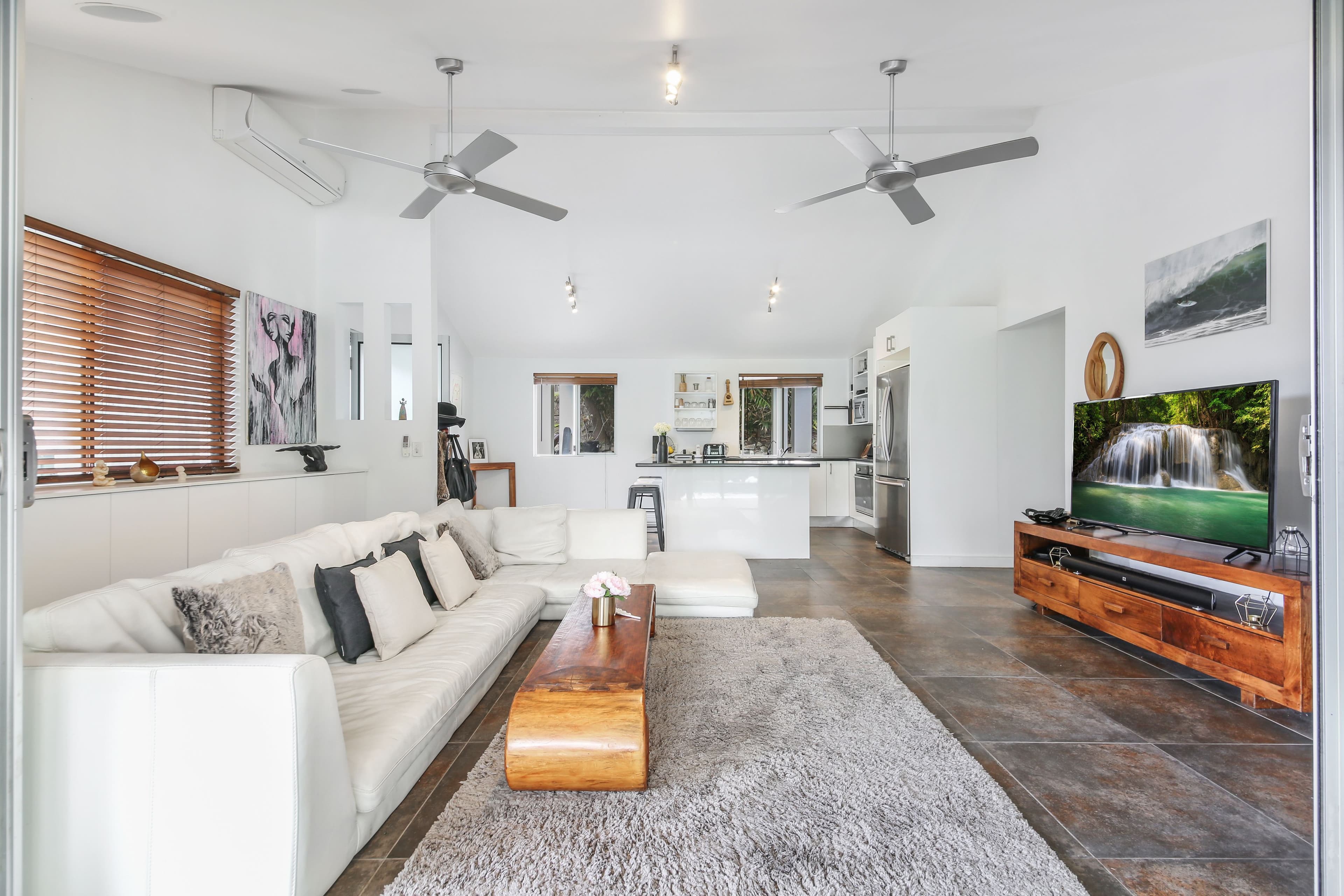 15 Beaumont Court, Currumbin Waters QLD 4223, Currumbin Waters - Thumbnail 4
