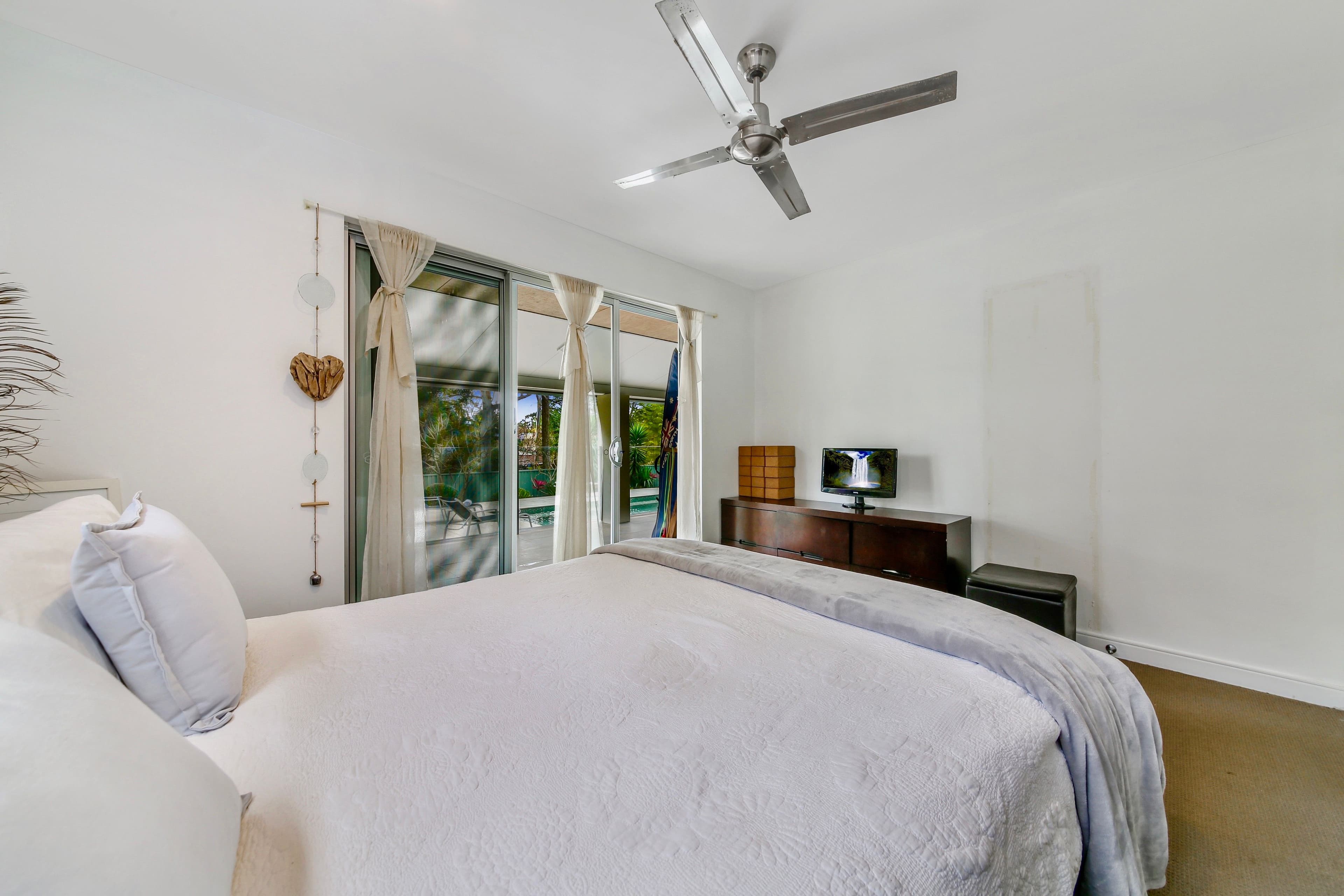 15 Beaumont Court, Currumbin Waters QLD 4223, Currumbin Waters - Thumbnail 6