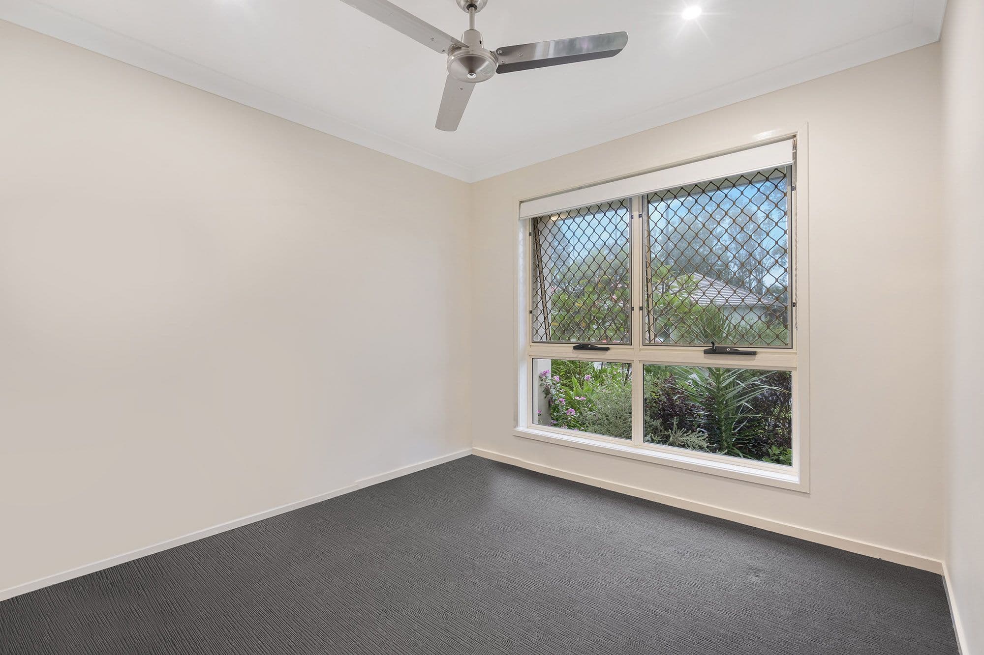 11 Songbird Circuit, FLAGSTONE QLD 4280, Flagstone - Thumbnail 4