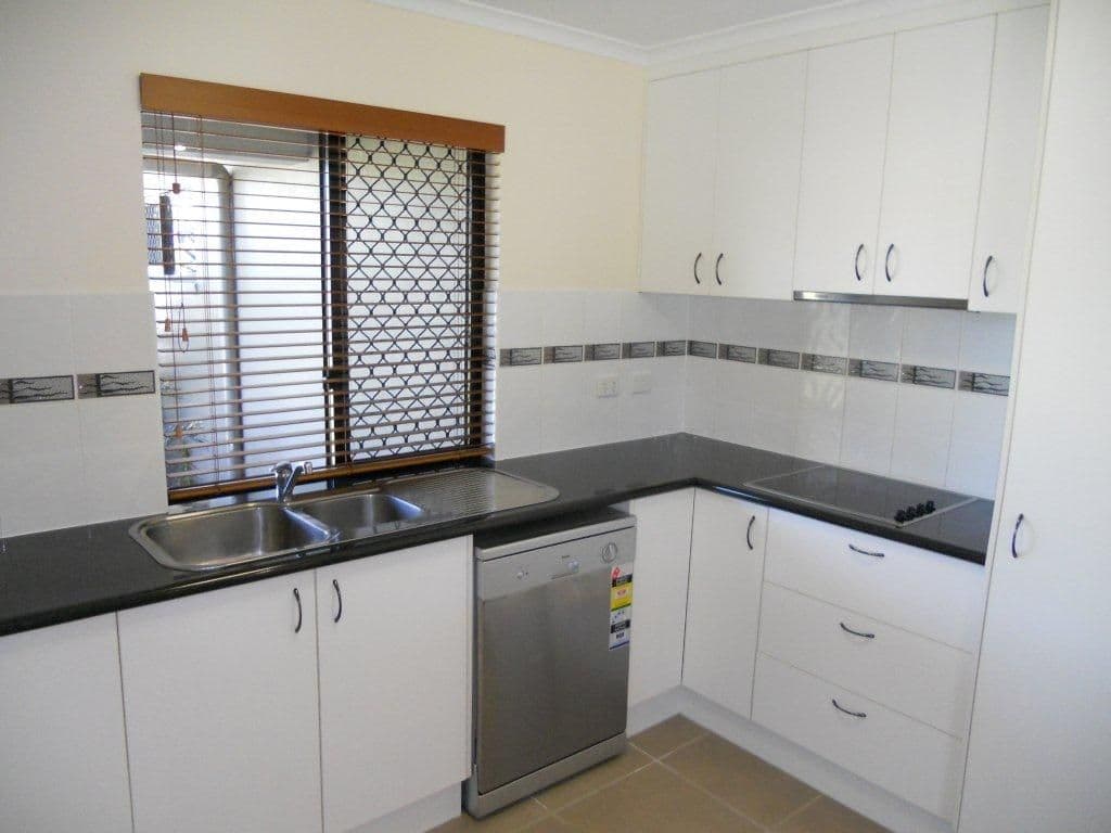 22 Eva Parade, GLENELLA QLD 4740, Glenella - Thumbnail 3