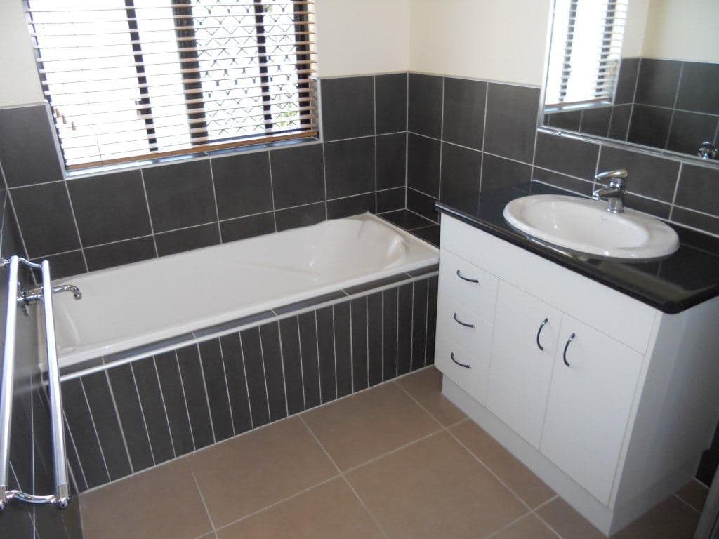 22 Eva Parade, GLENELLA QLD 4740, Glenella - Thumbnail 7