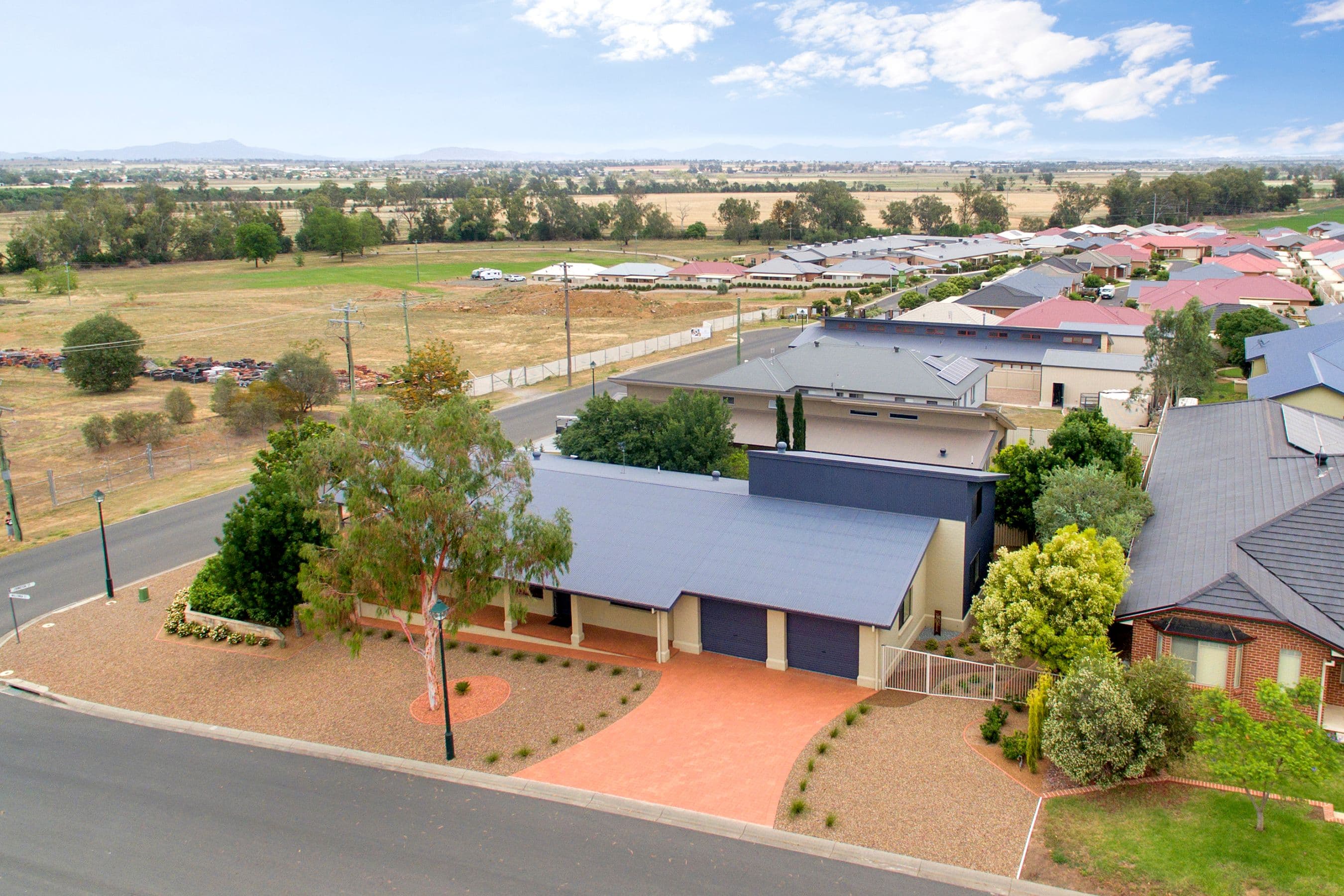 44 Johnston Street, Tamworth NSW 2340, Tamworth - Thumbnail 2