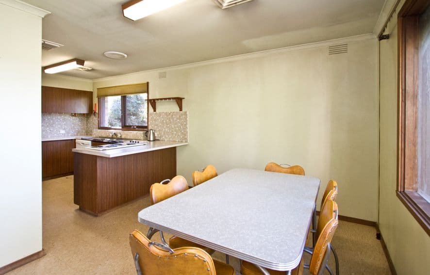 139 Mountain View Road, BRIAR HILL VIC 3088, Briar Hill - Thumbnail 4