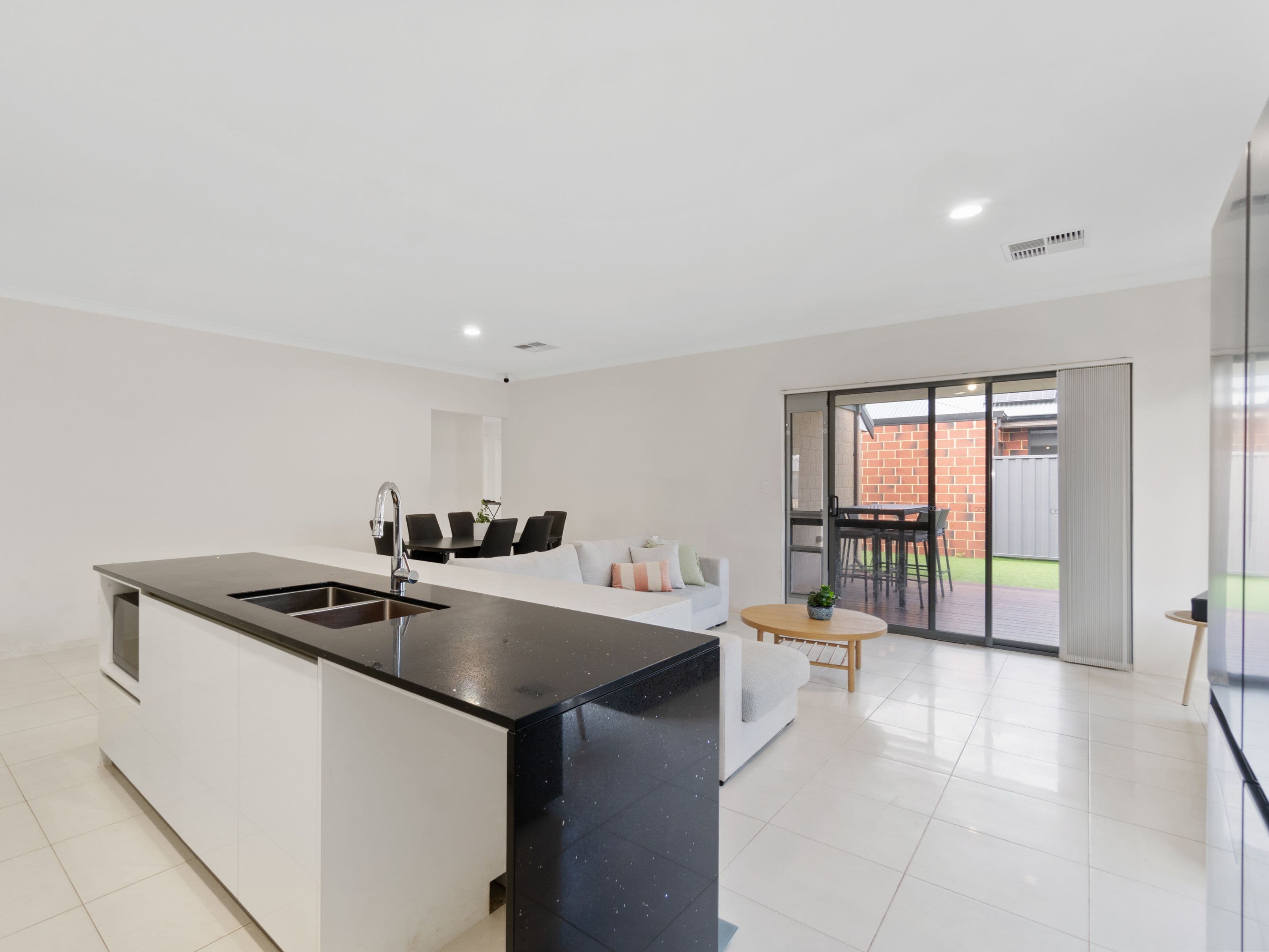 25 Aquitaine Boulevard, Forrestdale WA 6112, Forrestdale - Thumbnail 8