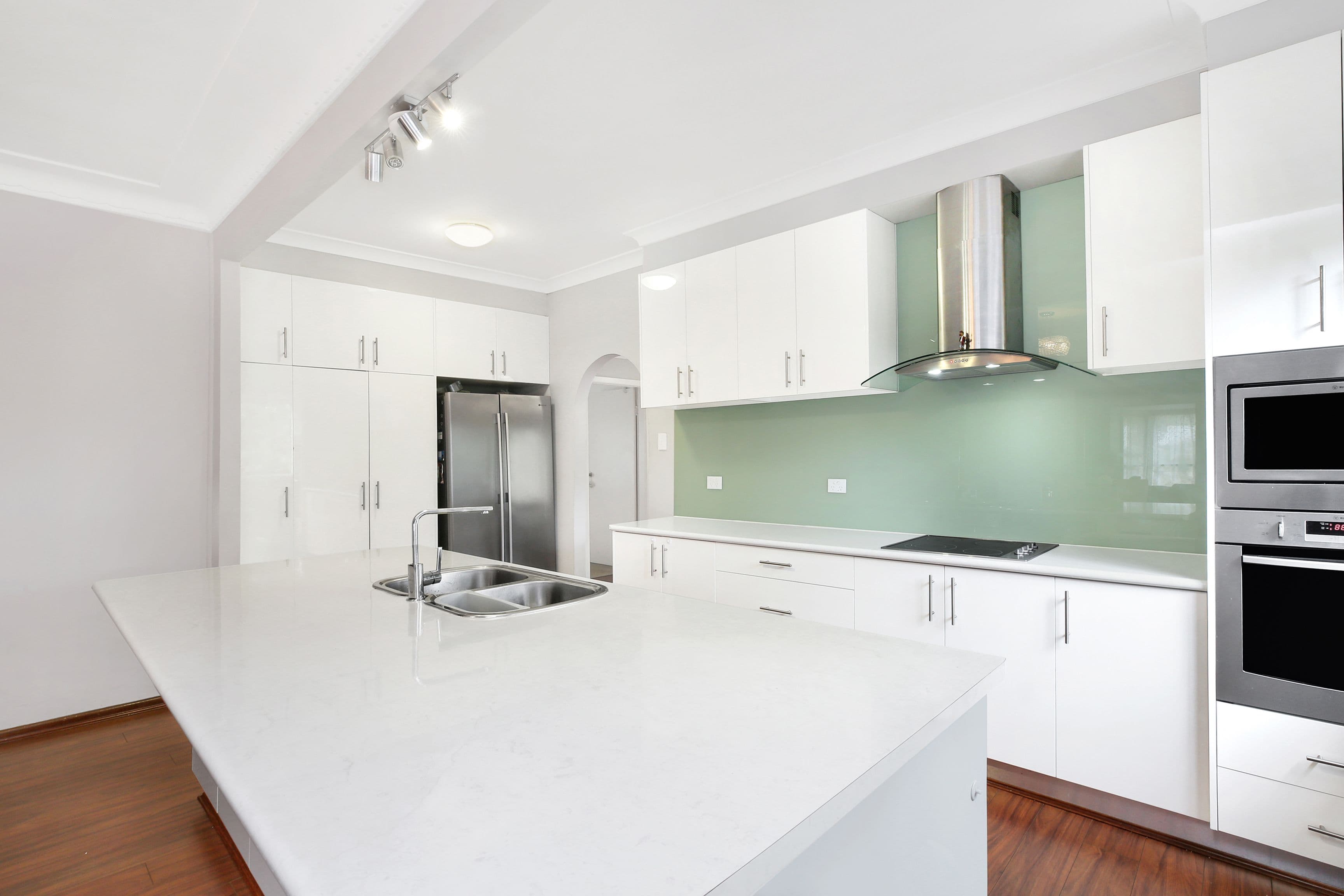 5 Rocklea Crescent, Sylvania - Image 1
