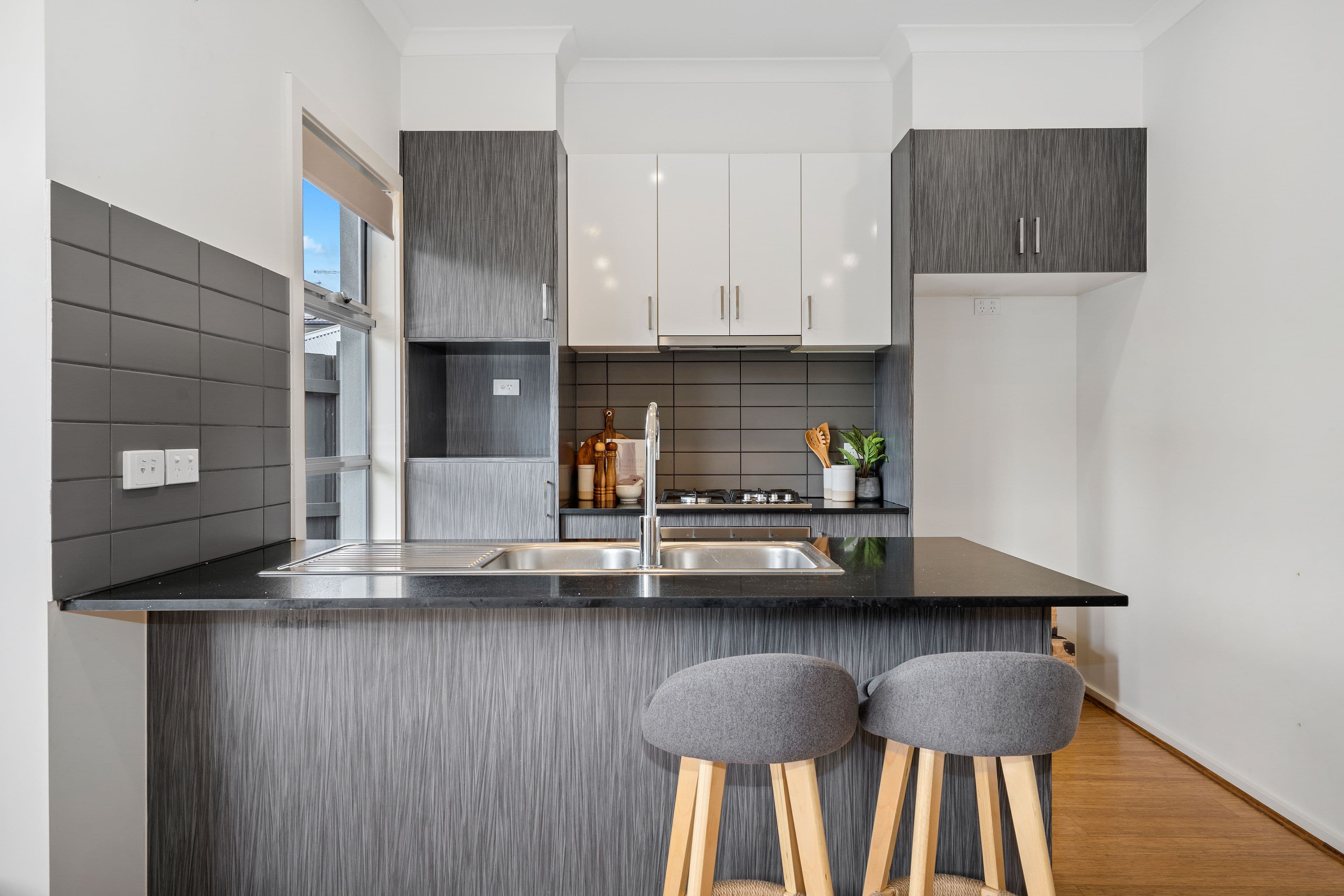 3 Crabtree Court, Reservoir VIC 3073, Reservoir - Thumbnail 5