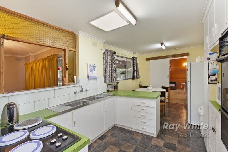 3 Bayvue Crescent, Ridgehaven SA 5097, Ridgehaven - Thumbnail 5