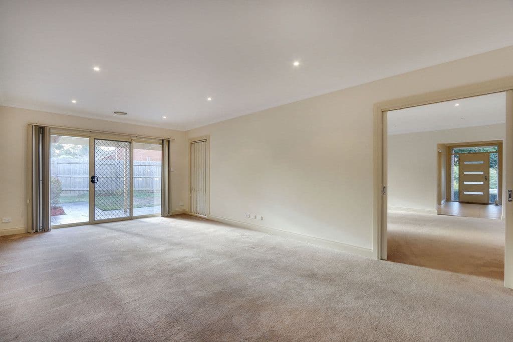 15 St James Park Rise, MOOROOLBARK VIC 3138, Mooroolbark - Thumbnail 2