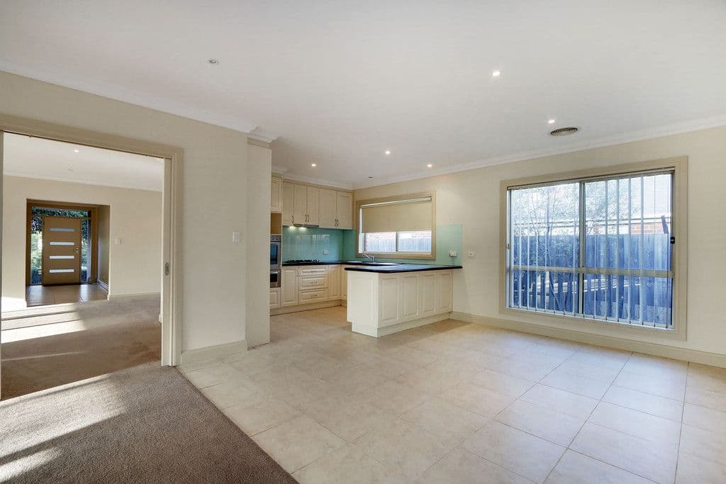15 St James Park Rise, MOOROOLBARK VIC 3138, Mooroolbark - Thumbnail 3