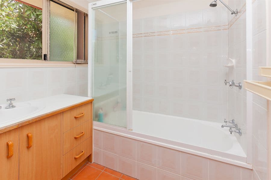 74 Newdegate Street, GREENSLOPES QLD 4120, Greenslopes - Thumbnail 6