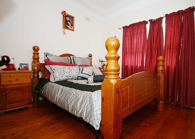 26 Tennyson Road, GREENACRE NSW 2190, Greenacre - Thumbnail 4