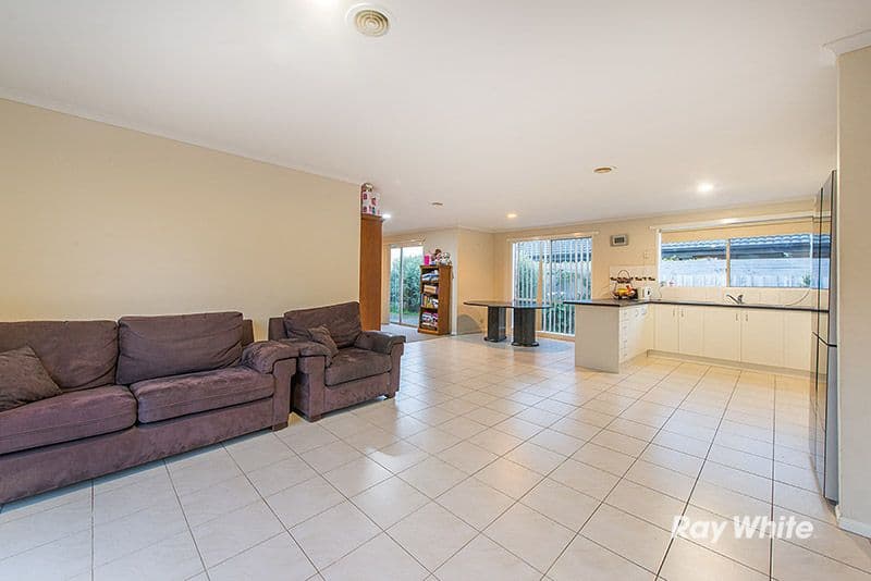 29a Staunton Walk, Cranbourne East VIC 3977, Cranbourne East - Thumbnail 5
