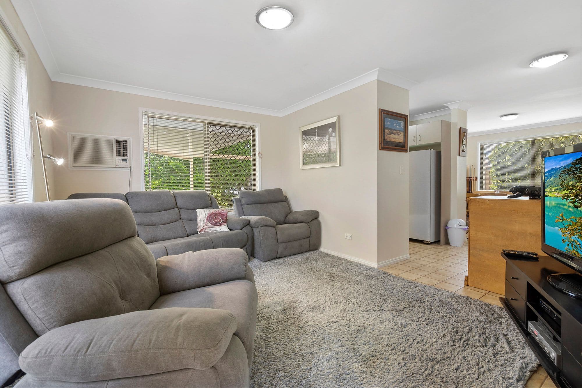24 Penfold Street, Hillcrest QLD 4118, Hillcrest - Thumbnail 4