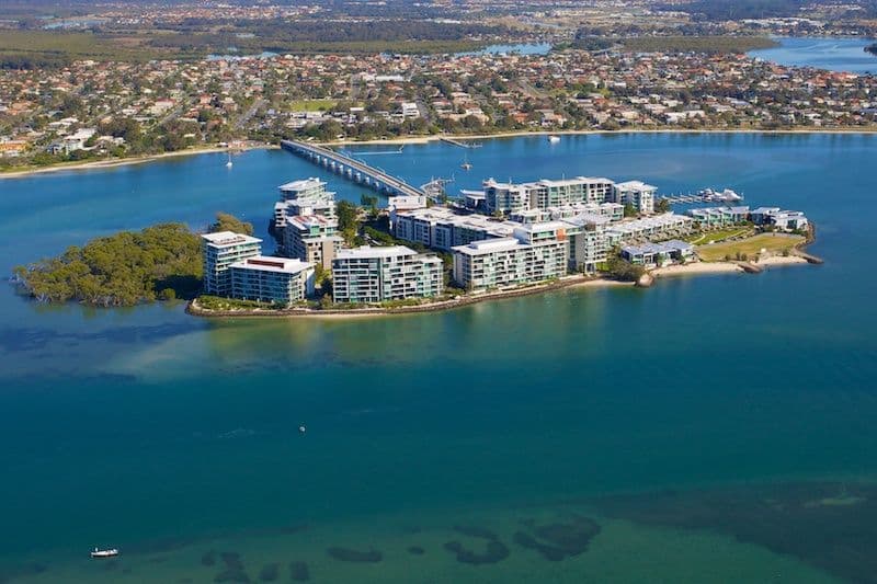 U28304 EPHRAIM ISLAND, PARADISE POINT QLD 4216, Paradise Point - Thumbnail 2