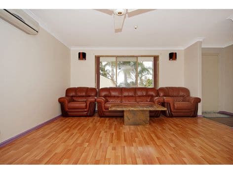 4  Tasman Court, MIRRABOOKA WA 6061, Mirrabooka - Thumbnail 3