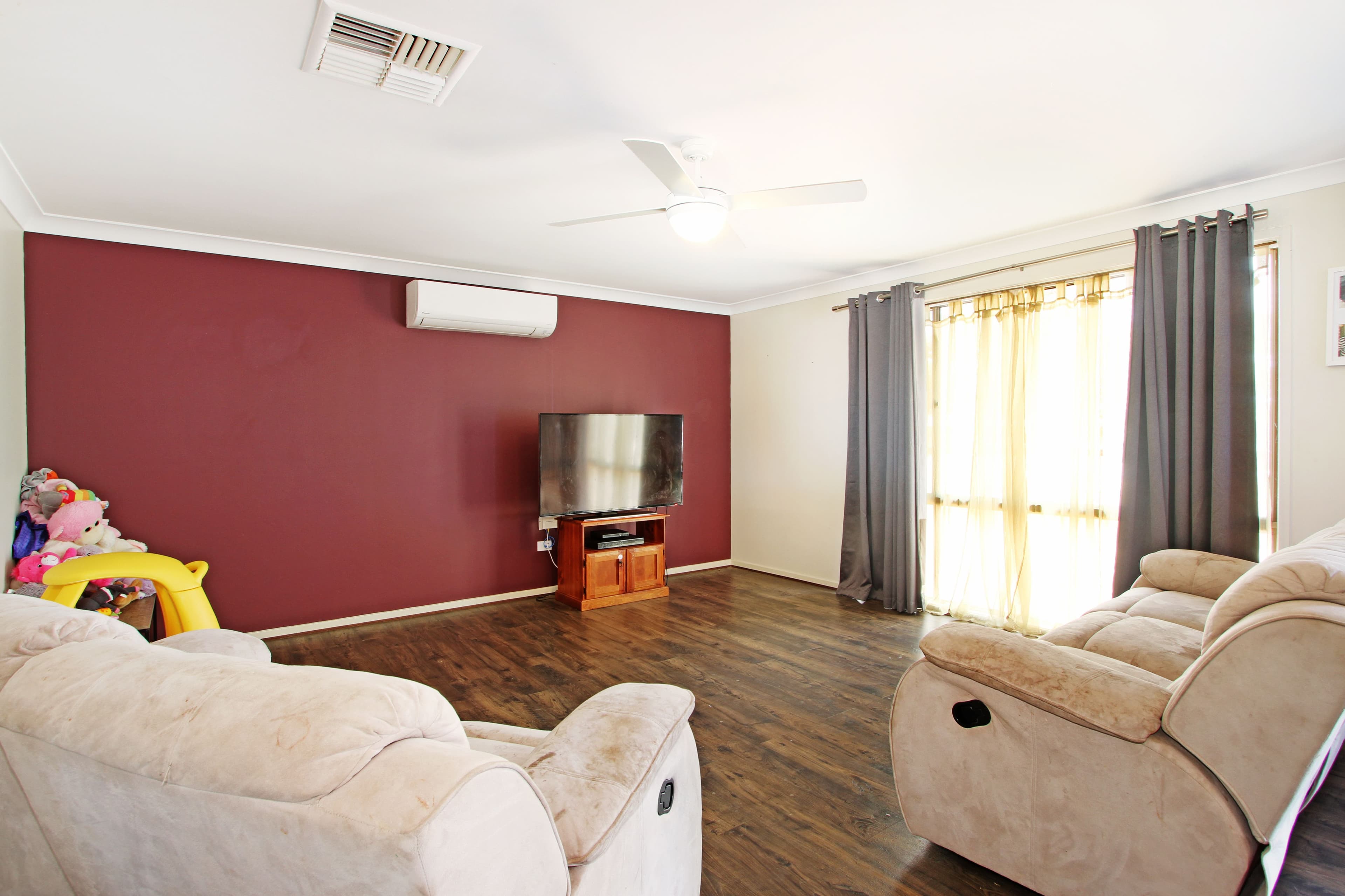 17 Warral Street, Tamworth NSW 2340, Tamworth - Thumbnail 2