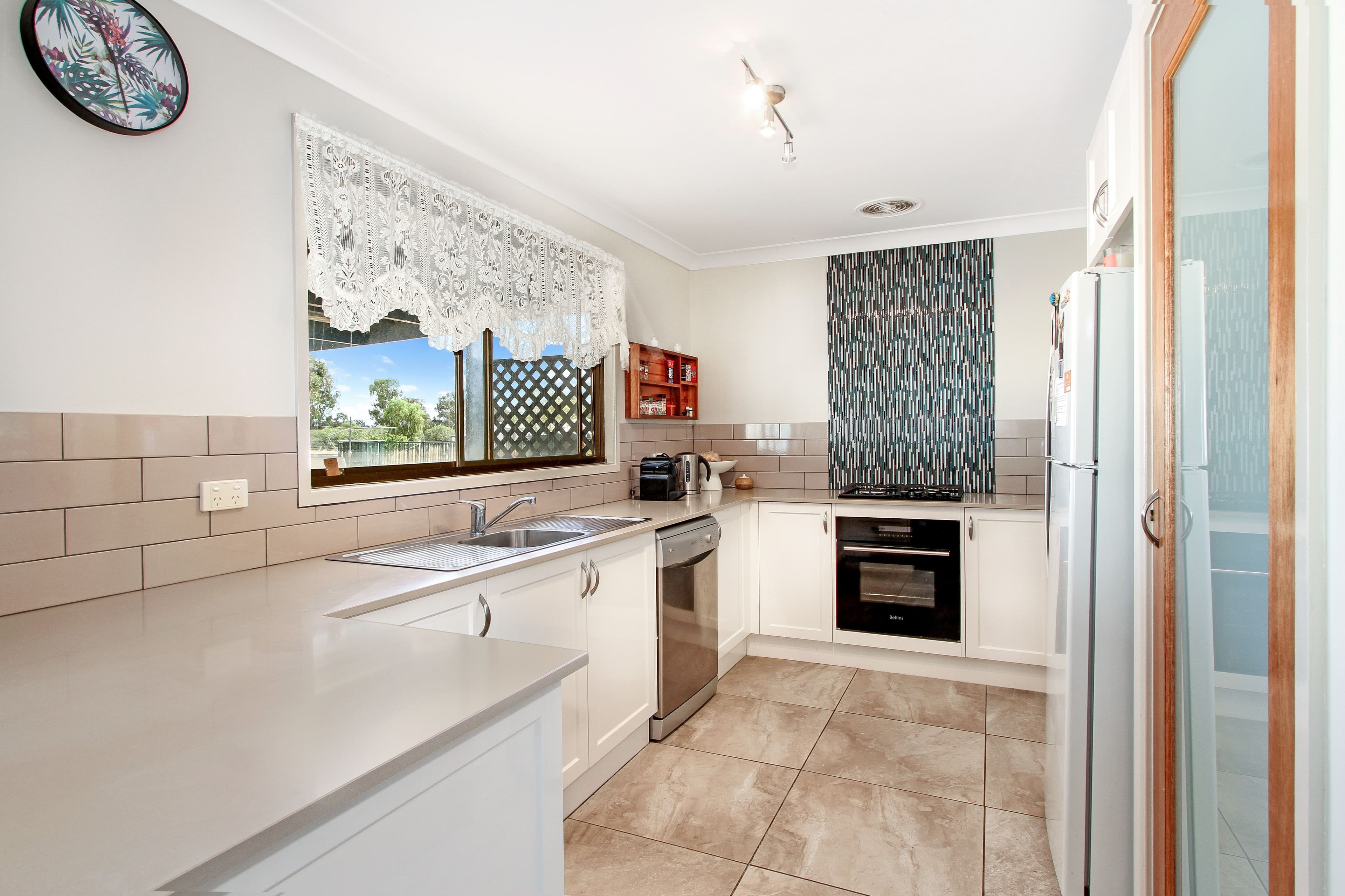 17 Warral Street, Tamworth NSW 2340, Tamworth - Thumbnail 3