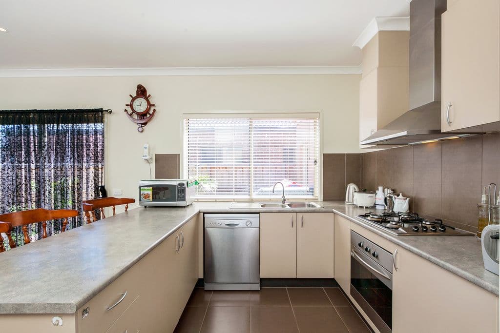 9 Kassandra Heights Way, EPPING VIC 3076, Epping - Thumbnail 2