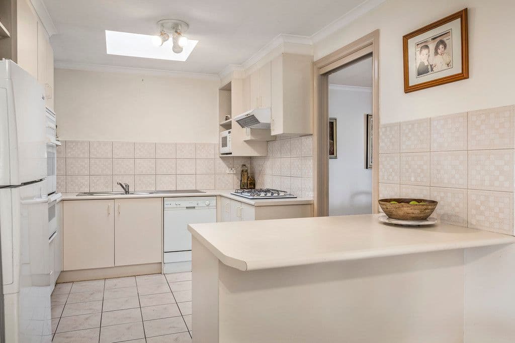 2 Oploo Court, Dingley Village VIC 3172, Dingley Village - Thumbnail 5