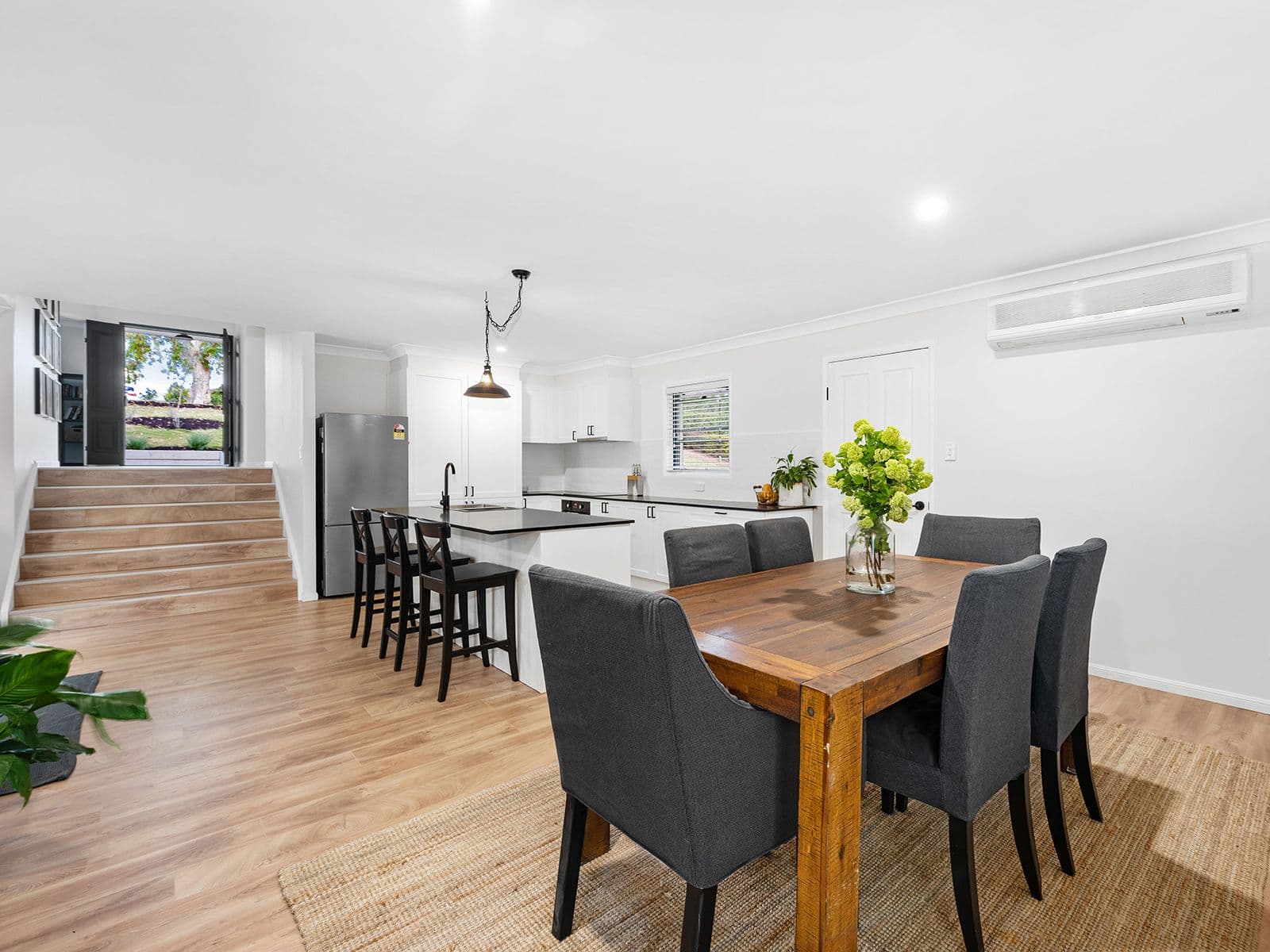 112 Avondale Road, Sinnamon Park QLD 4073, Sinnamon Park - Thumbnail 4