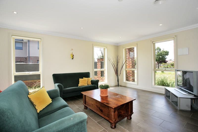 11-13 Olive Street, RESERVOIR VIC 3073, Reservoir - Thumbnail 3