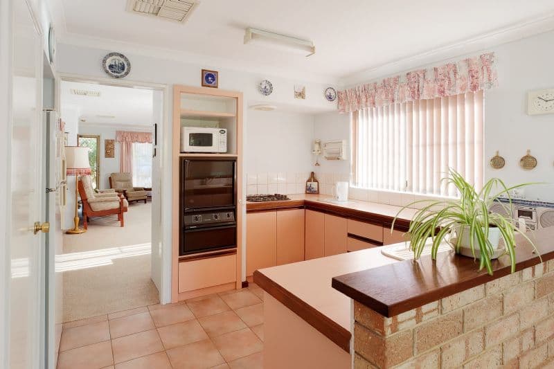 12a Prescott Drive, MURDOCH WA 6150, Murdoch - Thumbnail 2