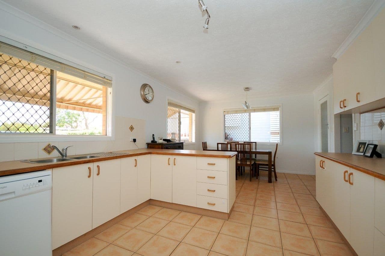 17 Tara Street, WILSONTON QLD 4350, Wilsonton - Thumbnail 5