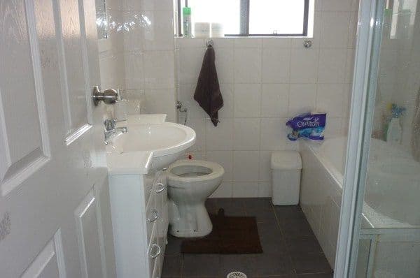 15 Hart Street, WARWICK FARM NSW 2170, Warwick Farm - Thumbnail 2