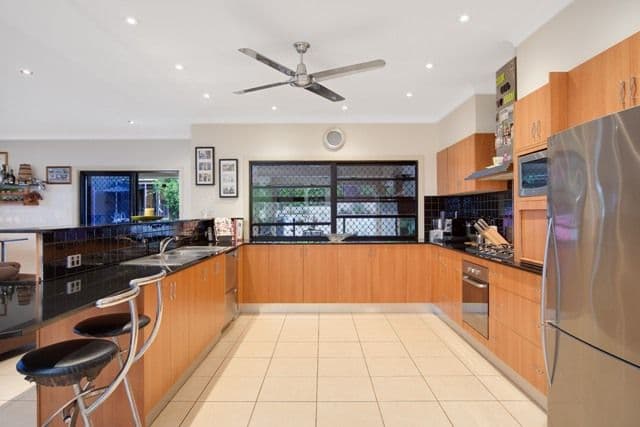 15 Barcoo Close, BENTLEY PARK QLD 4869, Bentley Park - Thumbnail 5