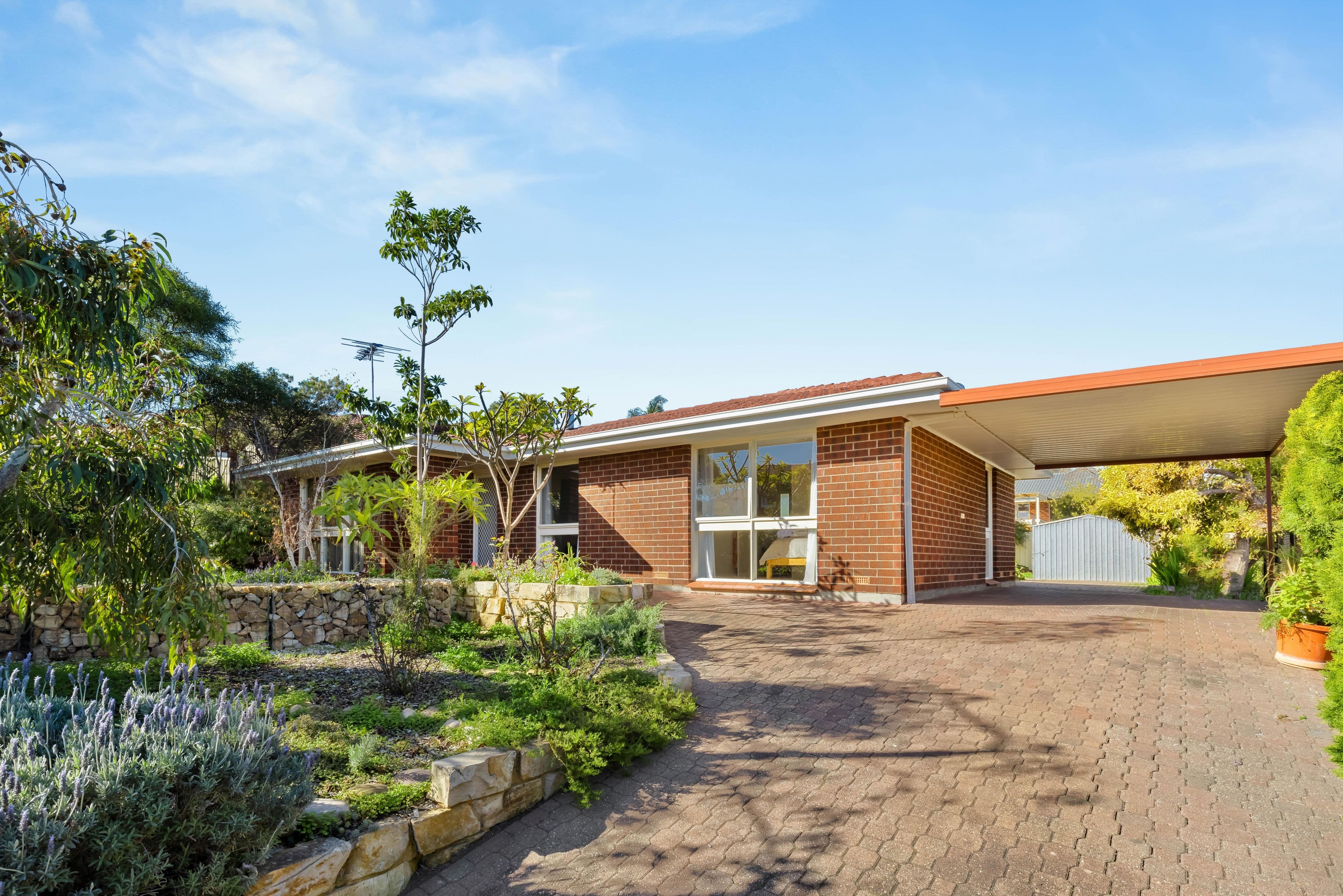 8 Resolute Crescent, Hallett Cove SA 5158, Hallett Cove - Image 1