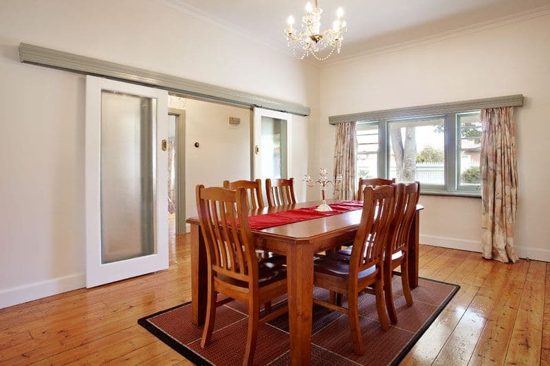 22  Oakhill Avenue, RESERVOIR VIC 3073, Reservoir - Thumbnail 4
