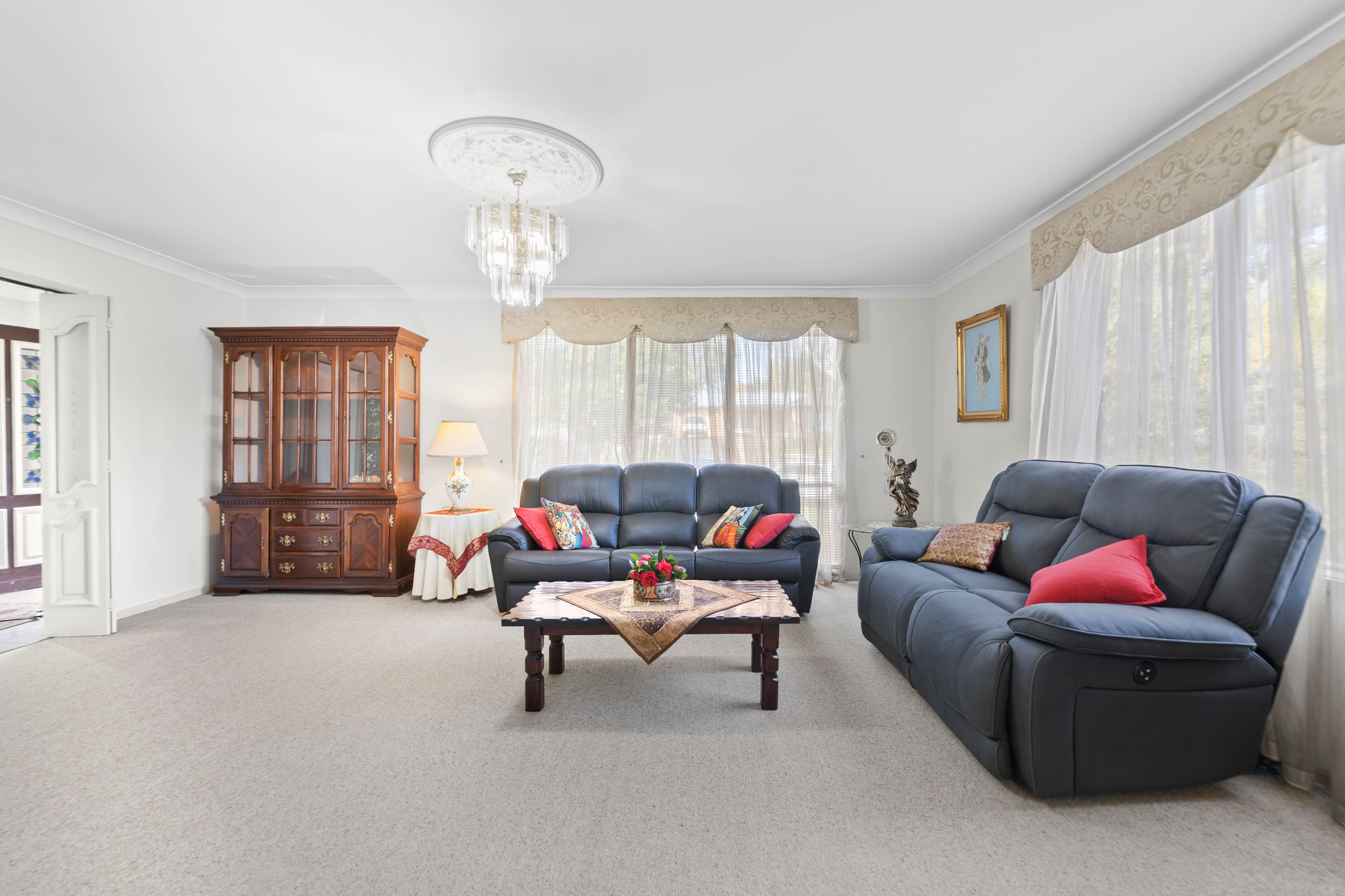 4 Edmundson Close, Thornleigh NSW 2120, Thornleigh - Thumbnail 2