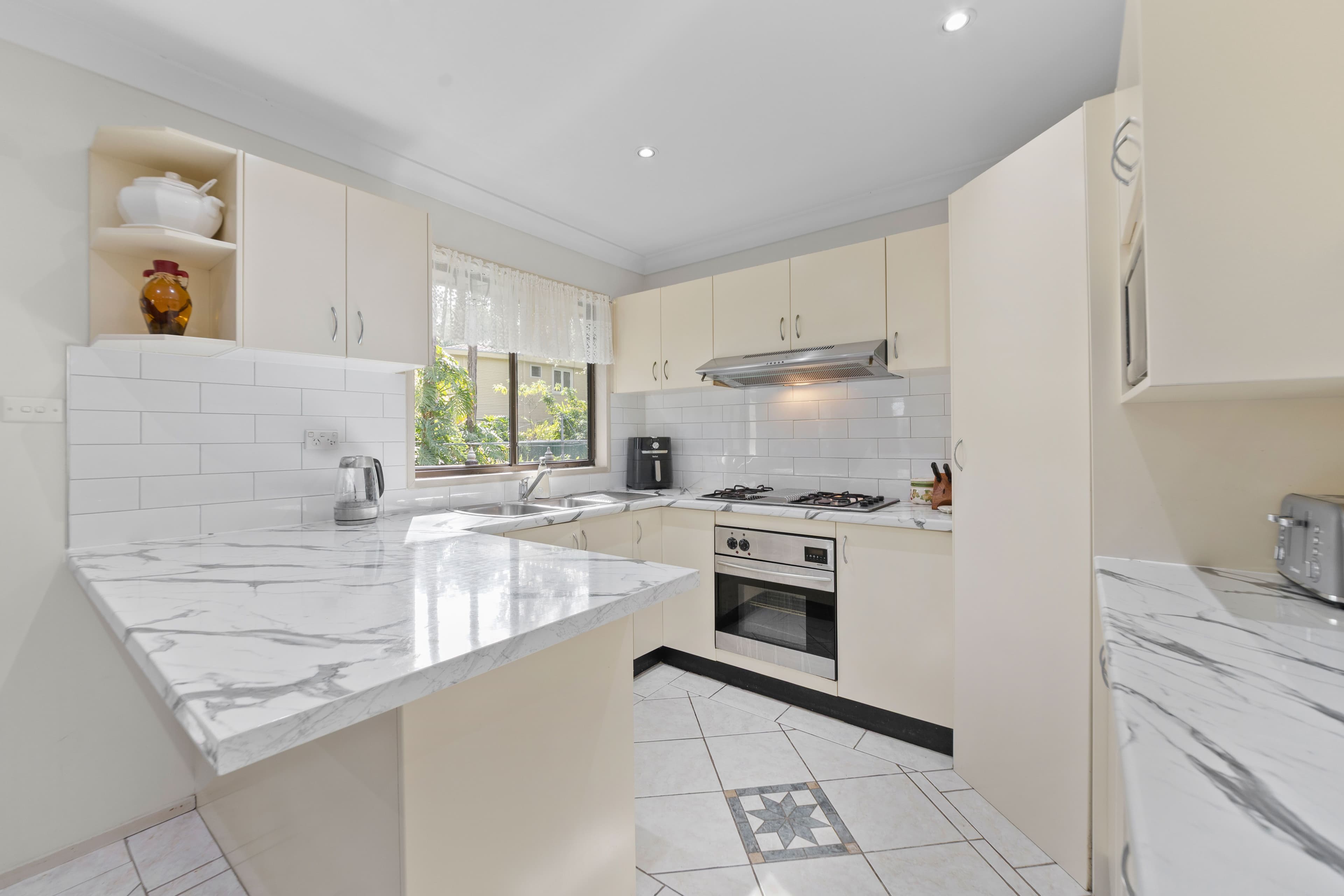 4 Edmundson Close, Thornleigh NSW 2120, Thornleigh - Thumbnail 4