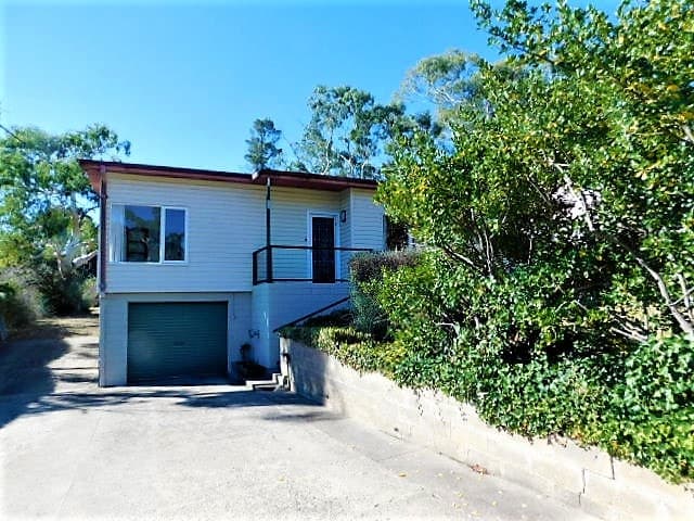 20 Blairgowrie  Avenue, Cooma, Cooma - Thumbnail 2