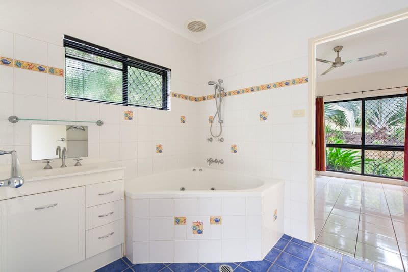 3 Tolson Close, BRINSMEAD QLD 4870, Brinsmead - Thumbnail 5