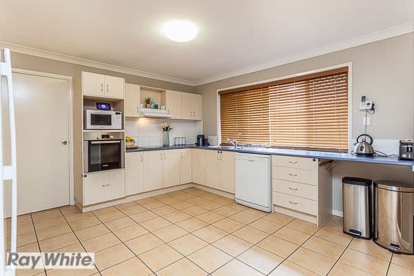 14 Cloverbrook Place, BRACKEN RIDGE QLD 4017, Bracken Ridge - Thumbnail 2
